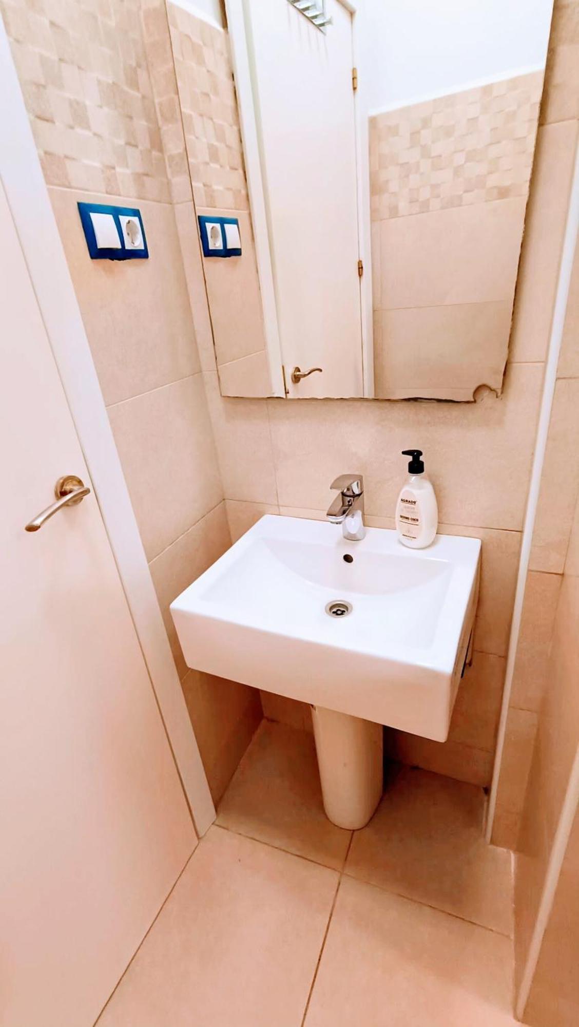Hostal Estudios بادالونا المظهر الخارجي الصورة